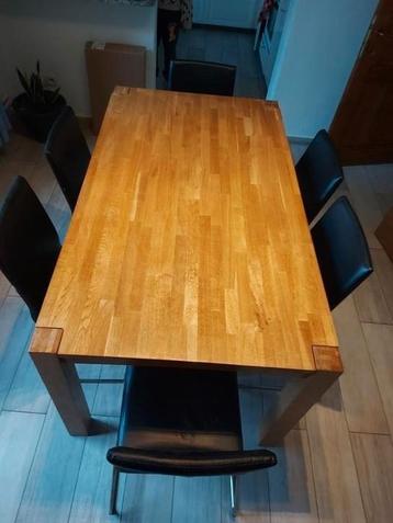 Eettafel van echt hout 160cm 90cm  78cm hoog+6 x leer stoele beschikbaar voor biedingen