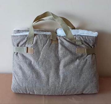 Speelmat voor kleine honden.  beschikbaar voor biedingen