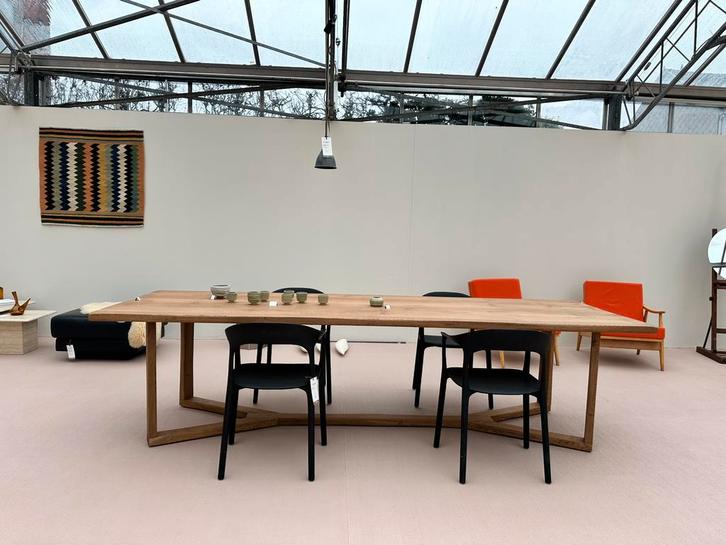 4 x chaise Elle GoES noire chêne, Maison & Meubles, Chaises, Bois, Noir, Enlèvement ou Envoi