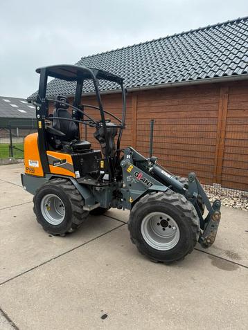 Giant g1500 550 uur beschikbaar voor biedingen