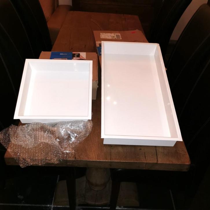 2 nieuwe witte plieger inbouwnissen badkamer 30x30  + 30x60, Doe-het-zelf en Bouw, Tegels, Nieuw, Wandtegels, Overige materialen