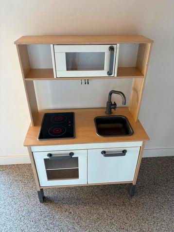 Speelkeuken IKEA beschikbaar voor biedingen