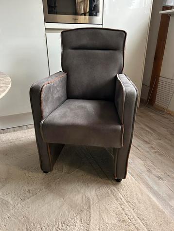 Als Nieuw 4 Eetkamerstoelen beschikbaar voor biedingen