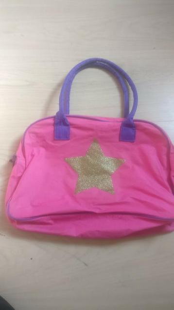 Kinder tas disponible aux enchères