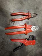 Knipex tangen, Ophalen