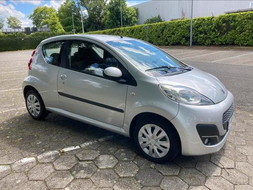 Mooie Peugeot 107 benzine met keuring en garantie., Autos, Peugeot, Entreprise, Achat, ABS, Airbags, Ordinateur de bord, Verrouillage central