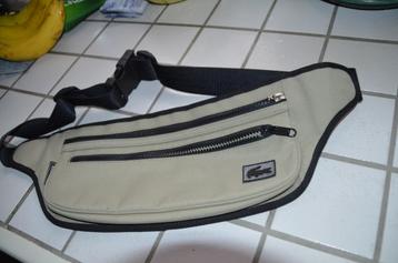 Heuptasje Lacoste  beschikbaar voor biedingen