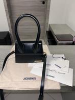 Sac Jacquemus, Handtassen en Accessoires, Tassen | Damestassen, Ophalen of Verzenden, Zo goed als nieuw, Zwart