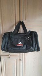 Sporttas 'Adidas', Enlèvement