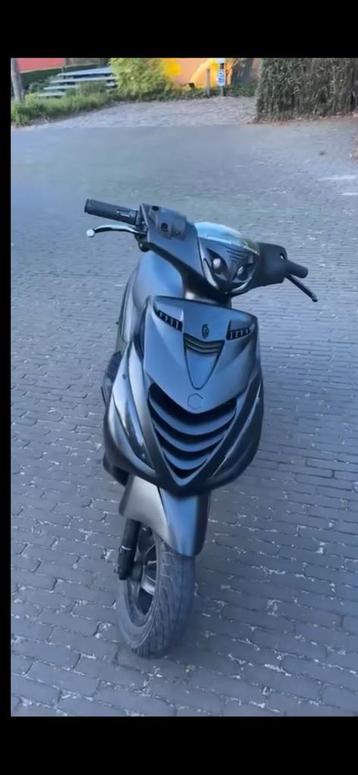 Zip B klasse 125 ac  beschikbaar voor biedingen