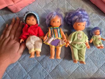 Set 4 poppen beschikbaar voor biedingen