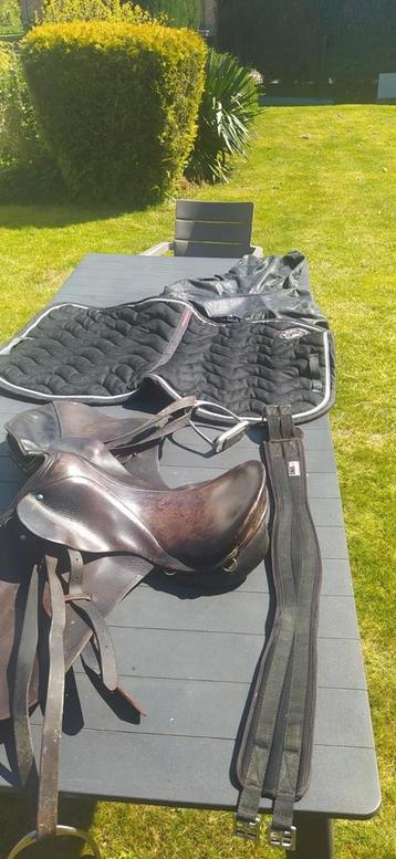 Selle + accesoires  beschikbaar voor biedingen