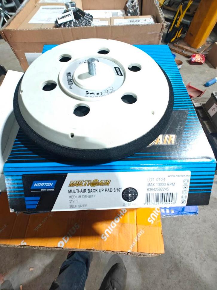 Norton 150MM 5/16 Medium HT back up pad MULTI-AIR LADE , Doe-het-zelf en Bouw, Gereedschap | Slijpmachines, Ophalen of Verzenden