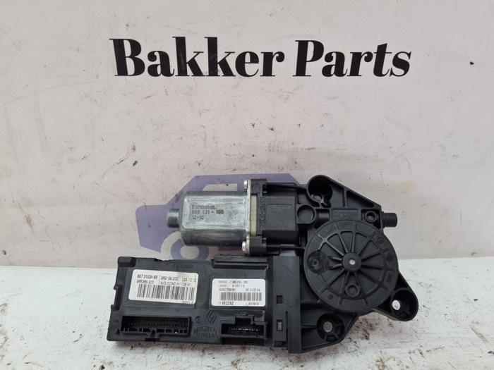 Raammotor Portier van een Renault Megane, Auto-onderdelen, Carrosserie, Renault, Gebruikt, 3 maanden garantie