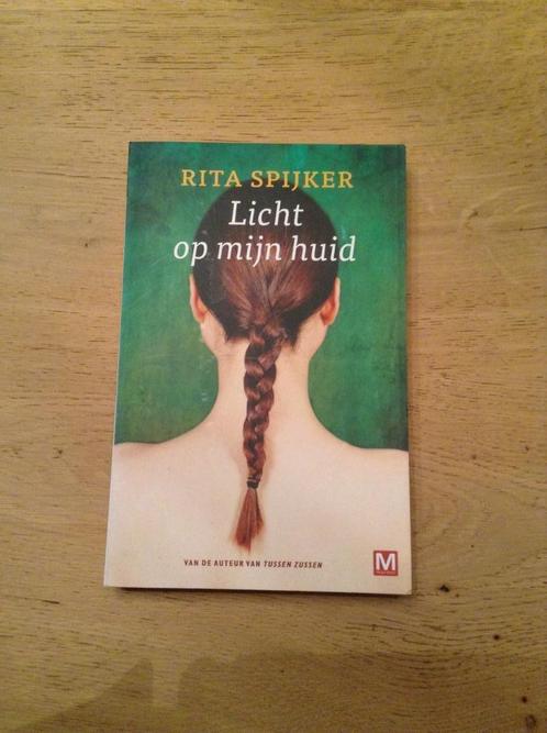 Licht op mijn huid - Rita Spijker, Boeken, Literatuur, Zo goed als nieuw, Ophalen of Verzenden