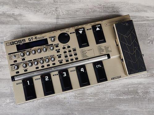Boss GT-6, Muziek en Instrumenten, Effecten, Gebruikt, Chorus, Delay of Echo, Distortion, Overdrive of Fuzz, Reverb, Volume, Wah Wah