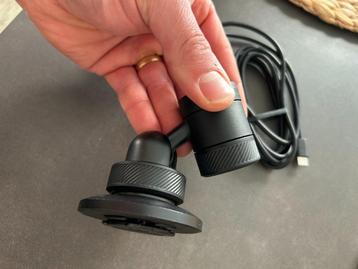 Support Quadlock pour event de voiture + charge induction beschikbaar voor biedingen