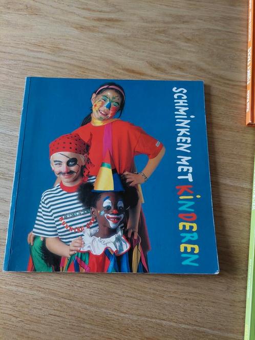 C. Creynfeld - Kinderen schminken set 2 ex, Boeken, Kinderboeken | Jeugd | onder 10 jaar, Zo goed als nieuw, Ophalen of Verzenden