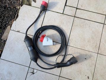 laadkabel 3 fase 16A beschikbaar voor biedingen
