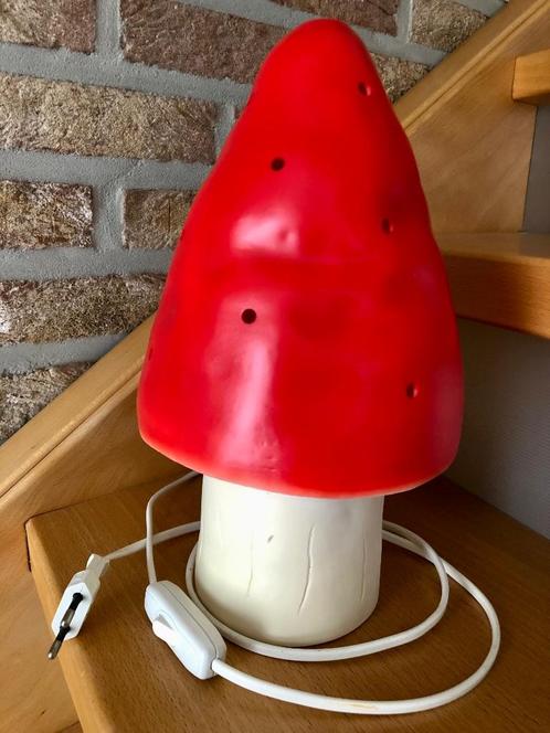 Prachtige Heico paddenstoel lamp rood, Maison & Meubles, Lampes | Lampes de table, Comme neuf, Moins de 50 cm, Synthétique, Enlèvement ou Envoi