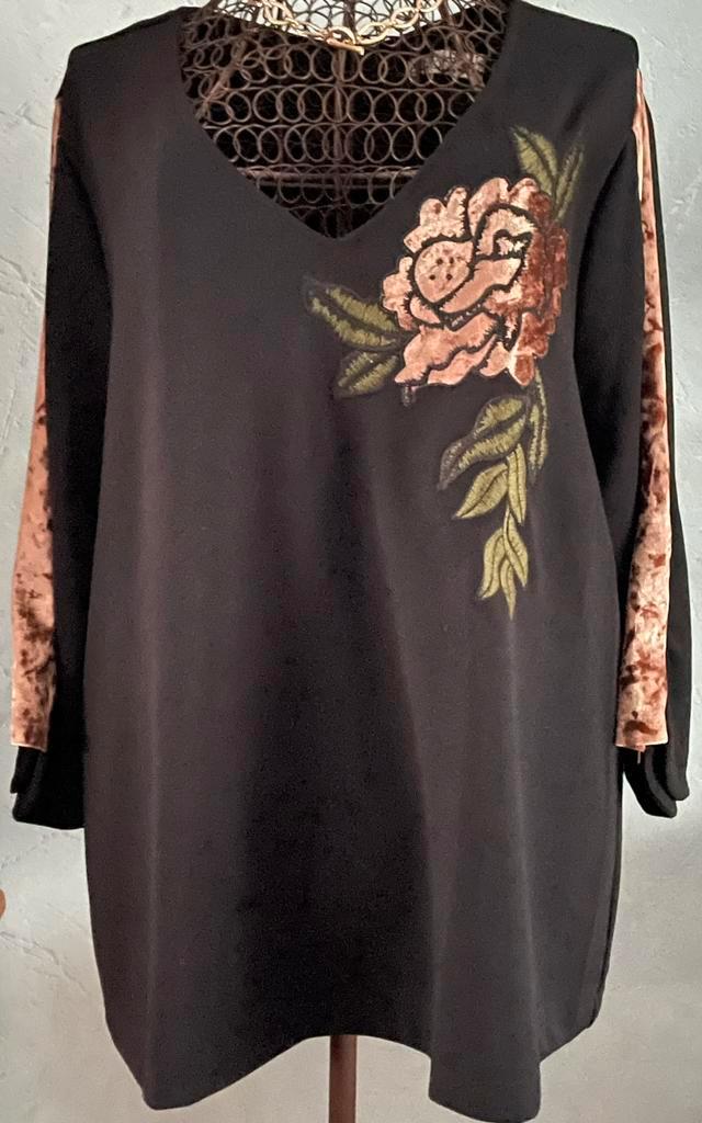 Batida 7 (46/48) knappe elegante bloes, Kleding | Dames, Grote Maten, Zo goed als nieuw, Blouse of Tuniek, Zwart, Ophalen of Verzenden