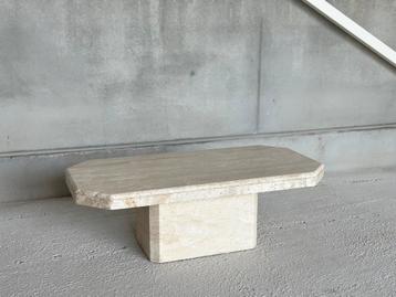 Vintage travertine coffeetable beschikbaar voor biedingen