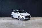 Hyundai i20 1.2 55kW Air CAMERA | Airco. | NAVI, Voorwielaandrijving, Traction-control, 4 cilinders, Wit