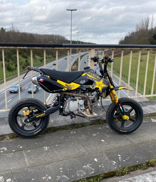 Masai 125 straatlegale pitbike, Fietsen en Brommers, Brommers | Crossbrommers, Zo goed als nieuw, Ophalen