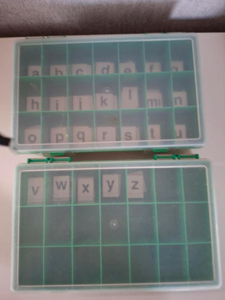 Letterbakken met letters / schrijfletters, Kinderen en Baby's, Speelgoed | Educatief en Creatief, Ophalen of Verzenden