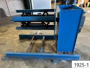 1925. Frames voor rol ophangen / frame / uncoiler beschikbaar voor biedingen