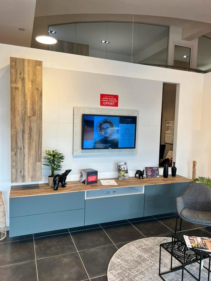 Meuble TV suspendu de marque Schmidt. Modele exposition. E, Huis en Inrichting, Kasten |Televisiemeubels, Nieuw, Minder dan 100 cm