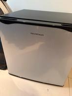 Tafel model technolux, Ophalen, Zo goed als nieuw