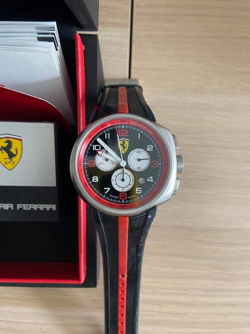Montre ferrari, Handtassen en Accessoires, Horloges | Heren, Zo goed als nieuw, Ophalen