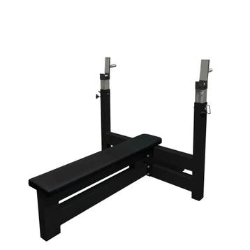 Flat Bench Press, Bankdrukken, Borsttraining, Krachtstation beschikbaar voor biedingen