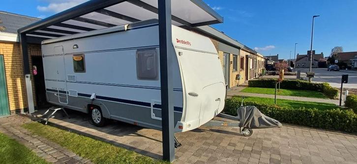 dethleffs new line 500, Caravans en Kamperen, Caravans, Particulier, tot en met 6, 1000 - 1250 kg, Treinzit, Dethleffs, 2 aparte bedden