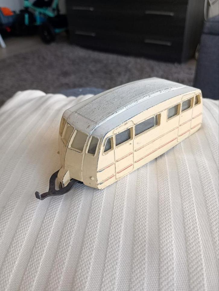 Dinky France caravane, Hobby en Vrije tijd, Modelauto's | 1:43, Zo goed als nieuw, Dinky Toys, Ophalen of Verzenden