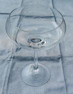 Decoratieve glazen schaal op hoge voet, Ophalen, Zo goed als nieuw, Glas