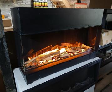 Toonzaalmodel Dimplex Vivente 100+ met zwart achterpaneel beschikbaar voor biedingen
