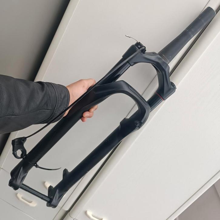 Fourche à air ROCKSHOX JUDY 29", Fietsen en Brommers, Fietsonderdelen, Gebruikt, Mountainbike, Voorvork, Ophalen