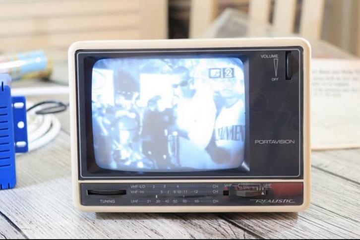 Schitterende zwart-wit-tv uit het 5-inch scherm  jaren 70, Audio, Tv en Foto, Vintage Televisies, Zo goed als nieuw, Ophalen