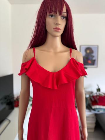Beautiful red off-shoulder dress Esprit (size S/M) beschikbaar voor biedingen