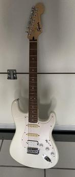 Squier stratocaster met noiseless pick ups, Muziek en Instrumenten, Snaarinstrumenten | Gitaren | Elektrisch, Ophalen, Gebruikt