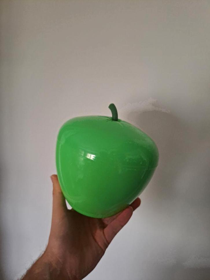 Seau à glaçons pomme vintage vert Années 70 13x14 cm, Huis en Inrichting, Keuken | Tupperware, Zo goed als nieuw, Bus of Trommel