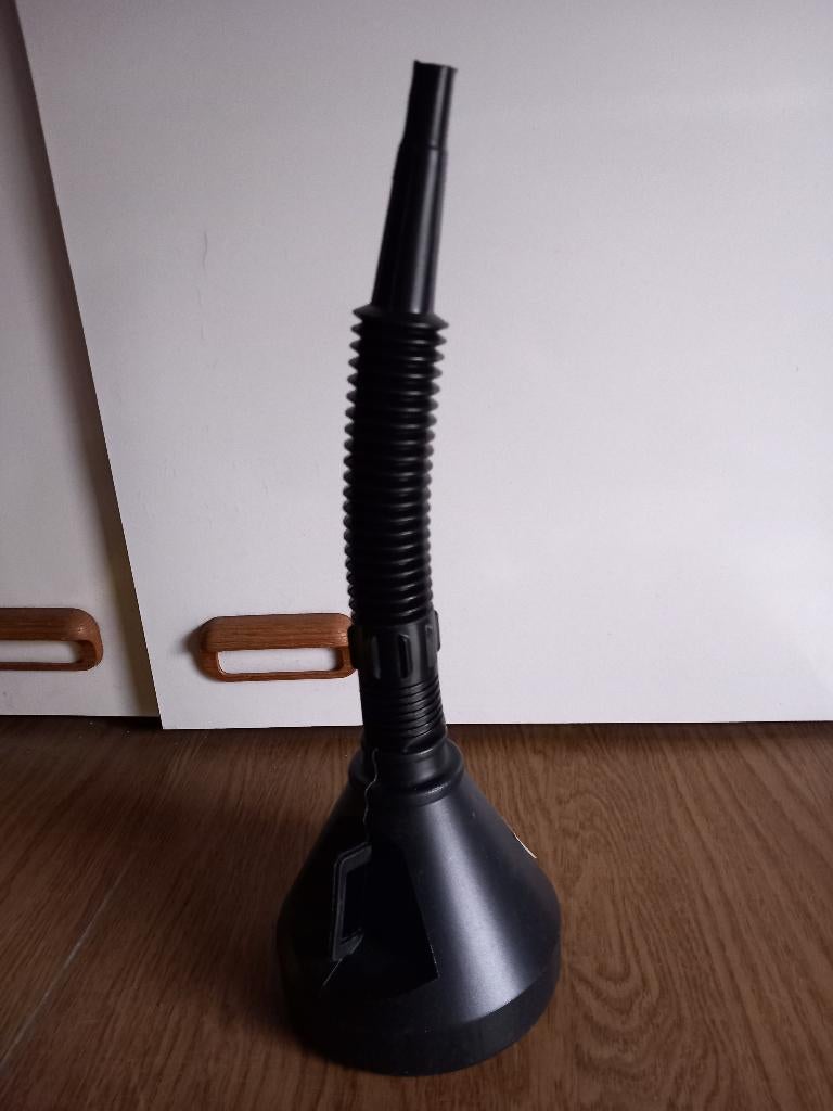 Trechter en pompje, Autos : Divers, Produits d'entretien, Enlèvement