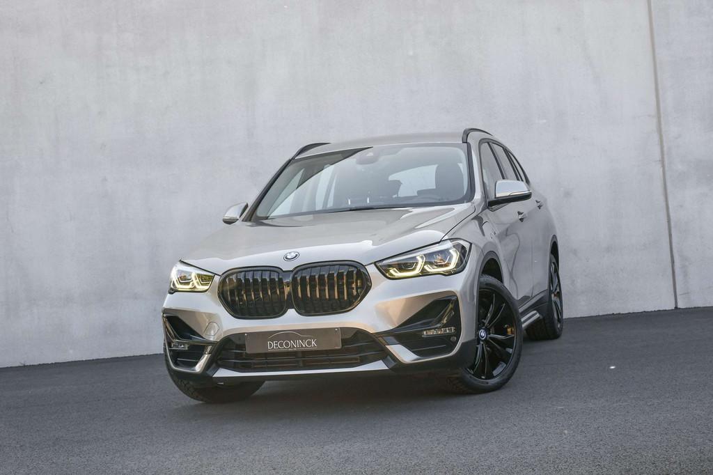 BMW X1 X1 PHEV 1.5iA xDrive25e *LEDER*LED*HEAD-UP*AUTO KLIMA, Autos, BMW, Argent ou Gris, Achat, Euro 6, Entreprise