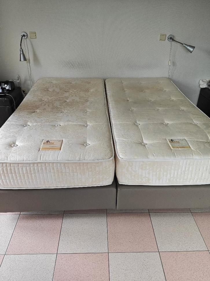 Sommier (simple ou double), Maison & Meubles, Chambre à coucher | Lits boxsprings, Utilisé, Autres dimensions, 200 cm, Deux personnes