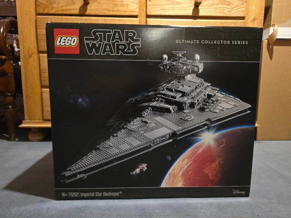 Lego Star Wars UCS Imperial Star Destroyer (sealed) - 75252, Ophalen, Star Wars, Lego, Nieuw