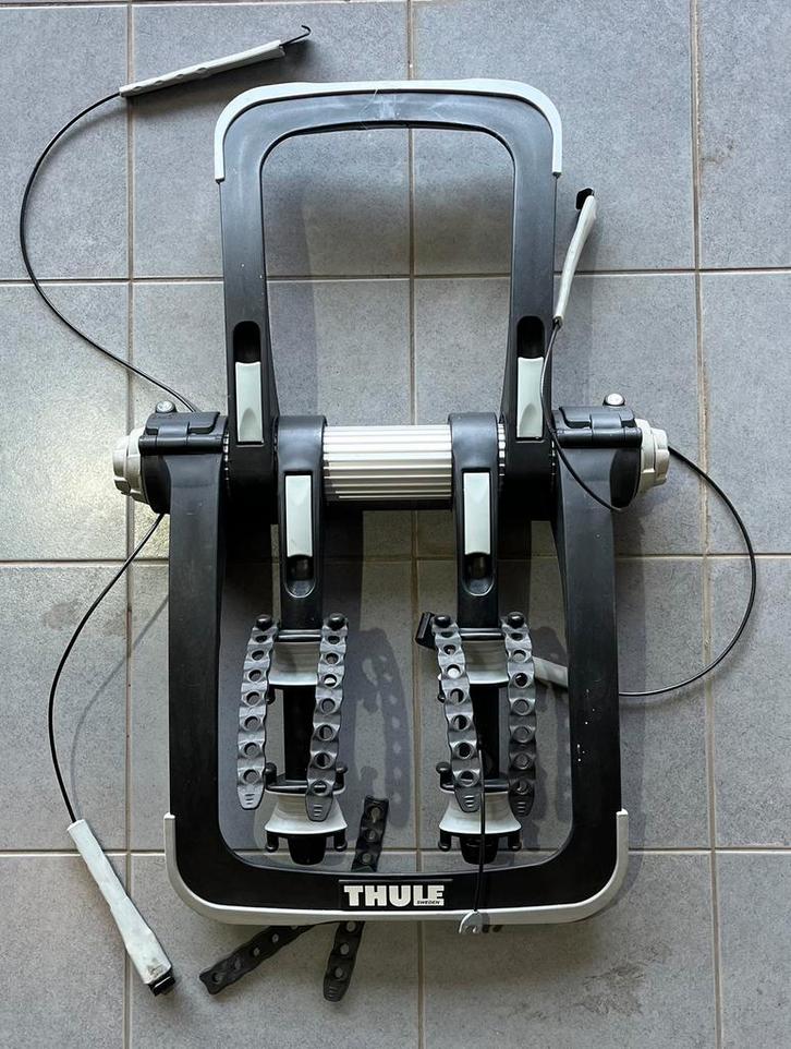 Porte-vélos pour 2 vélos Thule, Autos : Divers, Porte-vélos, Utilisé, Porte-hayon, 2 vélos, Enlèvement