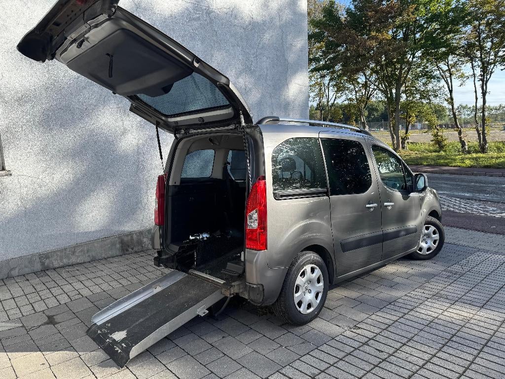 ♿🦼🦽 PEUGEOT PARTNER 1.6d 2009 105000 KM TPMR PMR INVALIDE, Argent ou Gris, Entreprise, Boîte manuelle, Entretenue par le concessionnaire