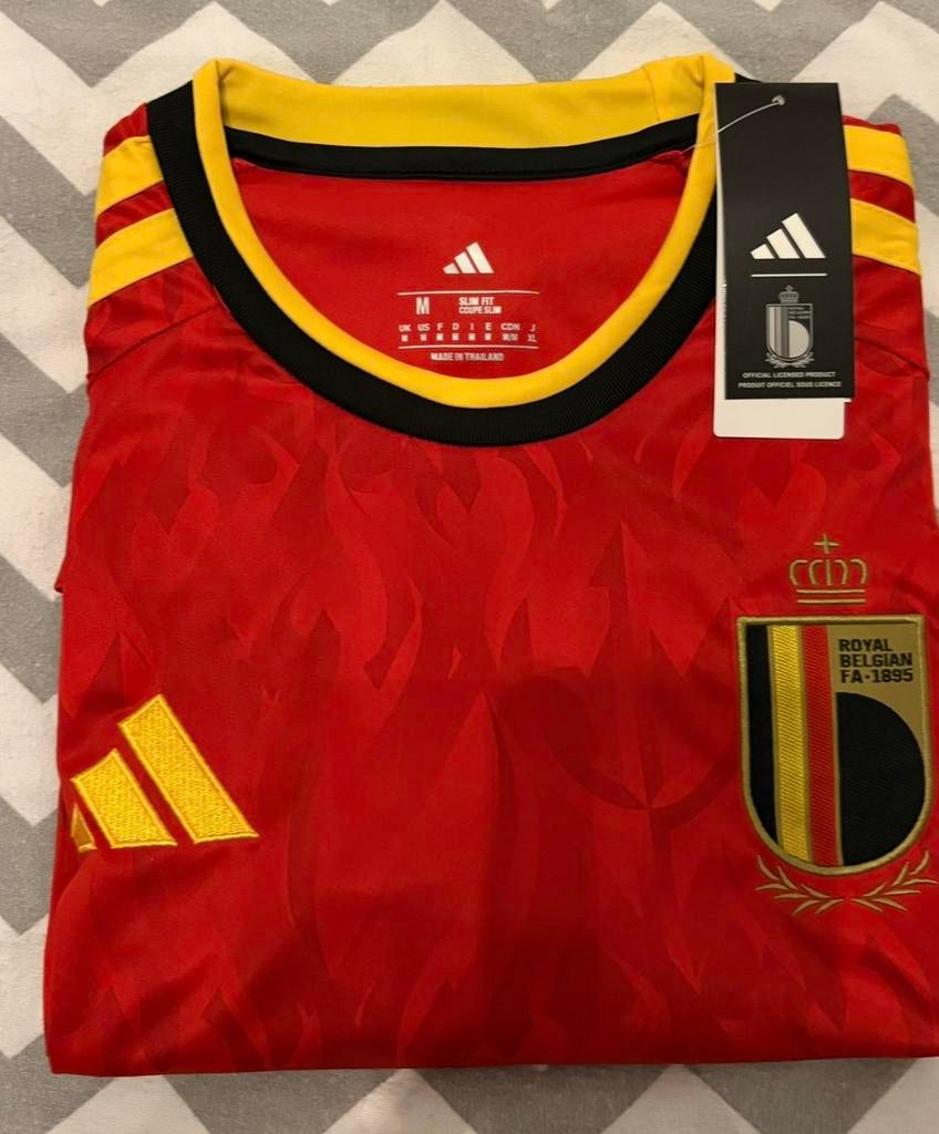 Maillot foot Diables Rouges, Sports & Fitness, Football, Taille M, Enlèvement, Neuf, Maillot